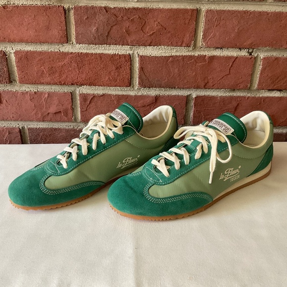 Athletic_Shoes